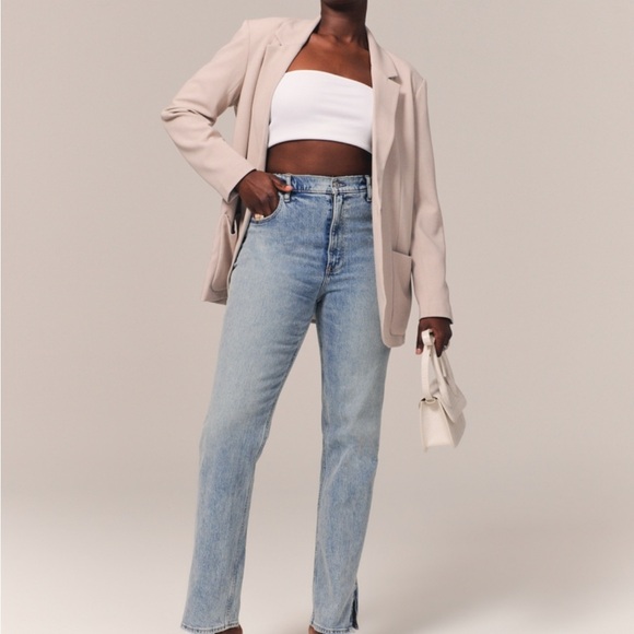 Abercrombie & Fitch The 90s Straight Ultra High Rise Crossover Button Jean - Picture 4 of 13